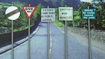 Pack of 5 assorted modern style road and roadside signs. Fitted with metal posts, ready to plant.