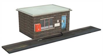 A small pump house for use with fuel storage tanks or in any other location where liquids require to be pumped, including loading/unloading sidings for oil tankers.84mm x 37mm x 19mm