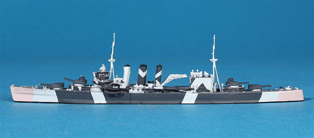 Navis Neptun 1/1250 T1134B HMS Berwick, a County class Heavy Cruiser in her 1941 camouflage scheme