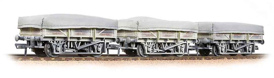 Bachmann OO 33-091 BR China Clay Wagons Triple Pack Baxuite with Tarpaulin Covers