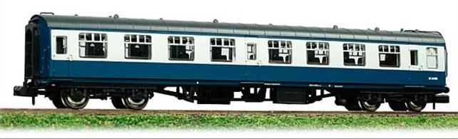This model of the second class open coach will be painted in the corporate blue and grey livery which lasted from the late 1960s until the early 1990s.Eras 6-7