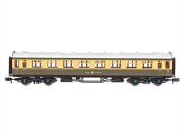 A highly detailed model of the Collett design corridor coaches built in the 1930s. The fittings of the real coaches are moulded or added as separate parts, right down to the end grab rails, riveted roof panels and very fine roof vents. The body if completed with interior detailing and neatly reproduced lettering.Composite coach with first and third class compartments painted in the GWR chocolate and cream livery with crest logo.