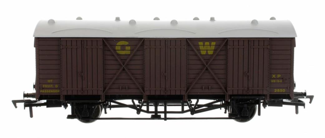 Dapol OO 4F-014-027 GWR 2871 Fruit D Express Fruit Van Brown with ...