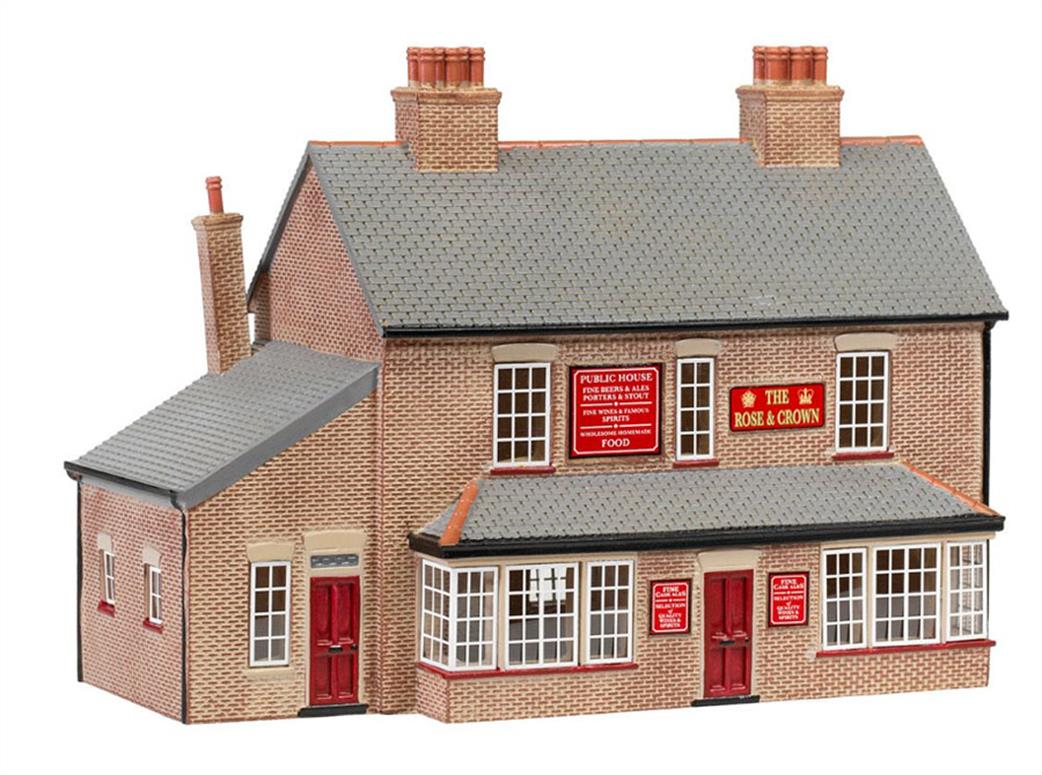 Hornby OO R7359 Rose and Crown Public House Skaledale Painted Resin Building