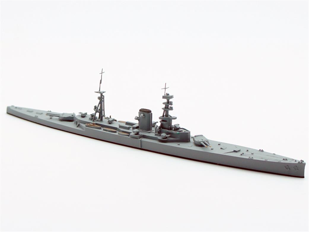 Navis Neptun 1/1250 121N HMS Glorious a Large Light Cruiser with 15in guns 1917