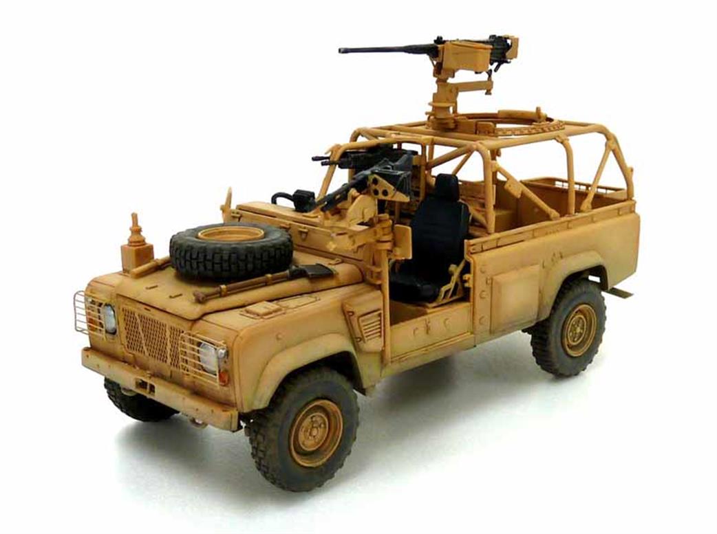 Hobbyboss 1/35 82446 Land Rover Defender Wolf WM1K British Army Plastic Kit