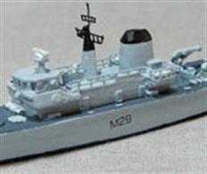 White metal of the RN Hunt class with detailing parts.