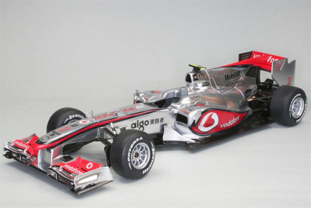 Revell 1/24 07096 Vodafone McLaren Mercedes MP4-25 L Hamilton F1 Car Kit