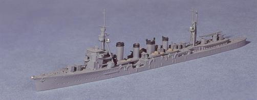 This was the first Japanese cruiser to be built with the distinctive clipper bow. Sistership Jintsu gained one after a collision but Sendai retained the original bow shape until she was sunk (see Neptun 1244).
