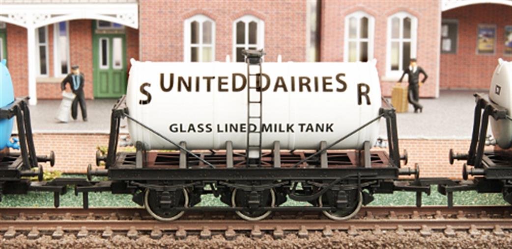 Dapol OO 4F-031-001 SR United Dairies Milk Tank Wagon