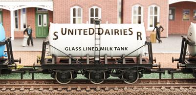 Nicely detailed model of a milk tank wagon operated on the Southern Railway for United Dairies.Milk tank wagons had split ownership, the railway company supplying the chassis while the tank was owned by the dairy company, hence the dual ownership of this wagon.