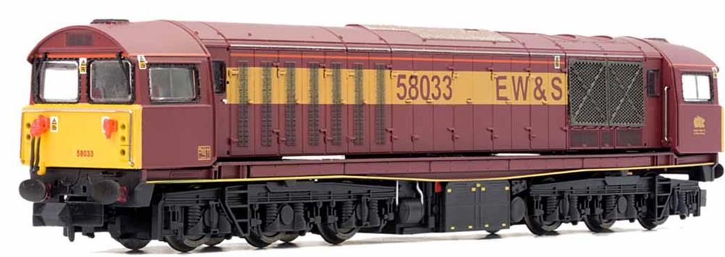 Dapol N 2D-058-004 EWS 58047 ex-BR Class 58 Freight Locomotive EWS Maroon & Gold