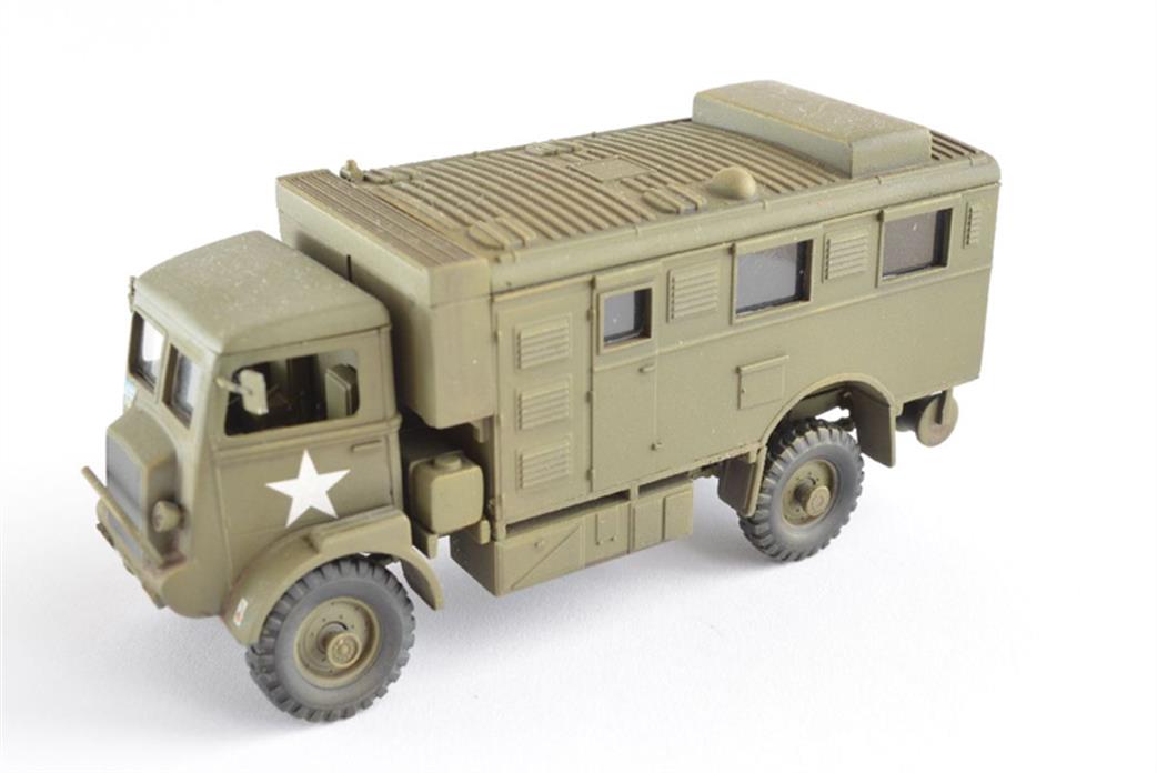 IBG Models 1/72 72002 Bedford QLR 3-ton 4x4 British  Wireless Truck Kit