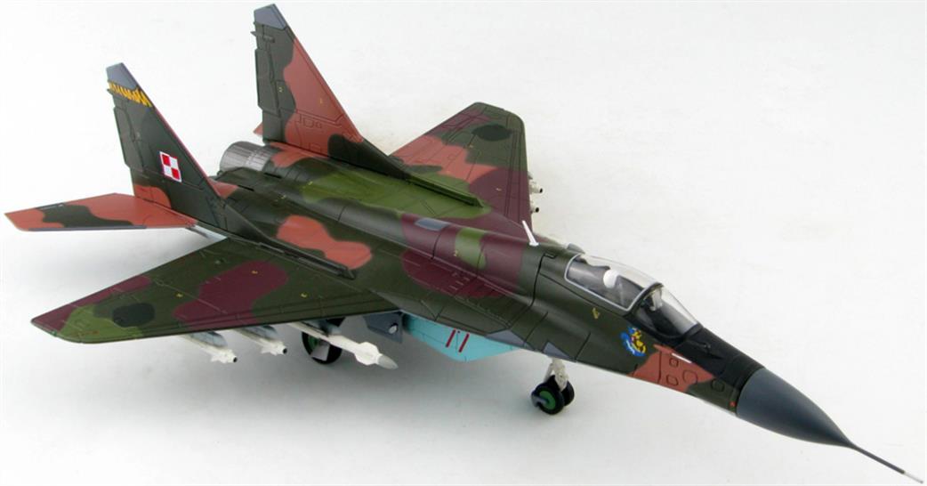 Hobby Master 1/72 HA6512 MIG-29A Fulcrum No. 77, 1st Fighter Aviation Regiment,  Polish Air Force, 1989