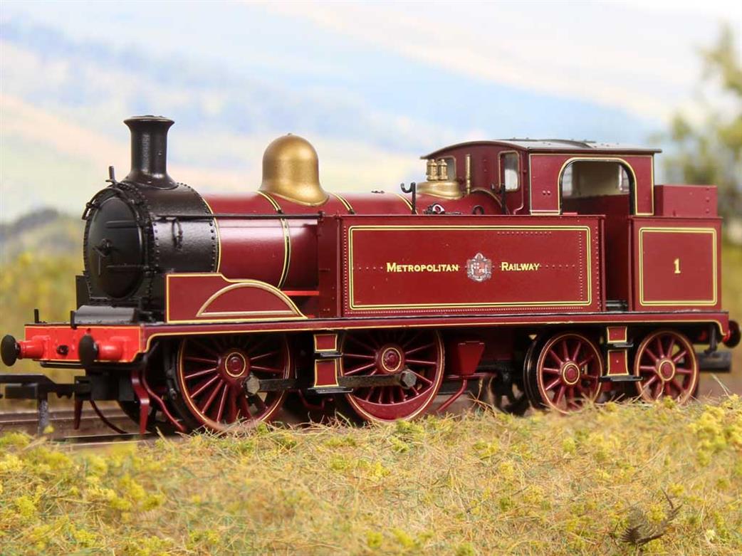Rapido Trains OO 909003 Metropolitan Railway No.1 E Class 0-4-4T Metropolitan Red with Crests as Preserved 1999-2009