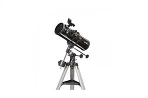 Intended for the more serious novice observer, the SKYHAWK-114, with a useful 114mm of light gathering aperture, is a very good all round performer on the Moon, Stars, Bright Planets, Star Clusters, Galaxies and Nebulae. Supplied with the EQ1 equatorial mount, which when polar aligned, will allow you to easily track objects as they move across the night sky via its slow motion control cables.