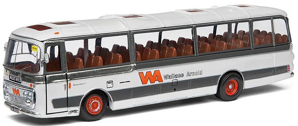 Corgi 1/76 OM42415A Plaxton Panorama, Wallace Arnold, Yorkshire Dales dual destination