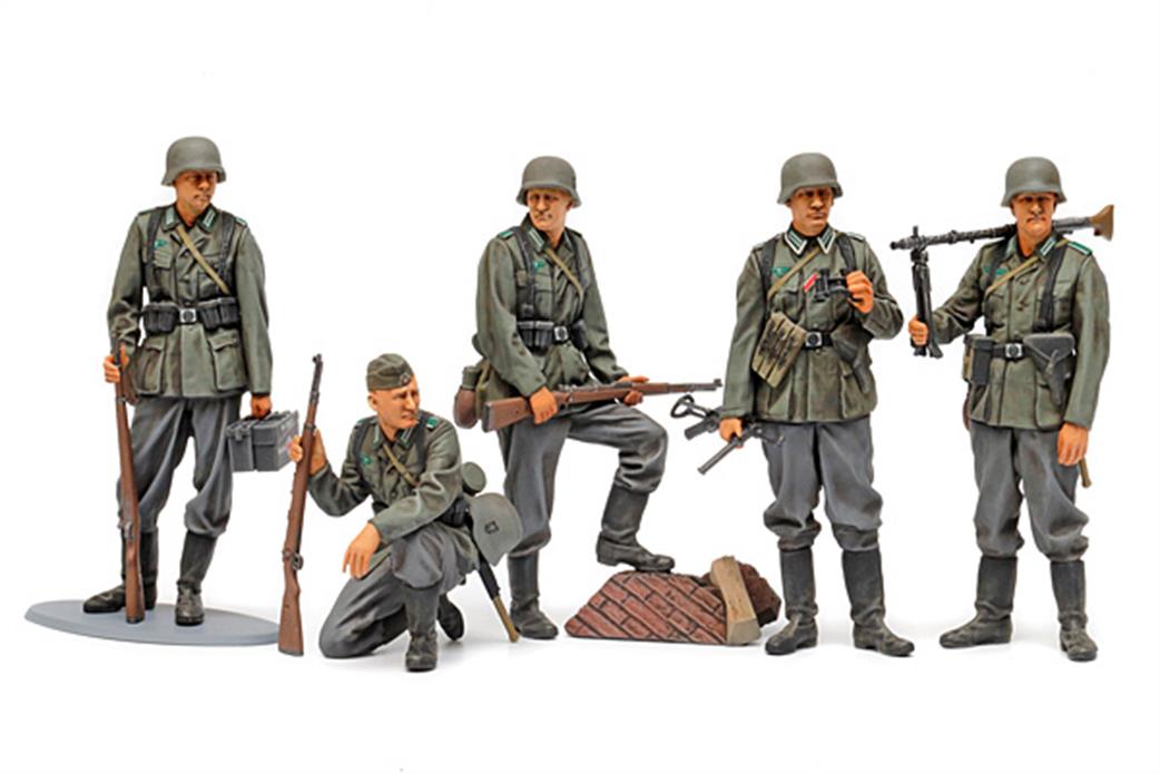 Tamiya 1/35 35371 German Infantry Set Mid WWII Figure Set