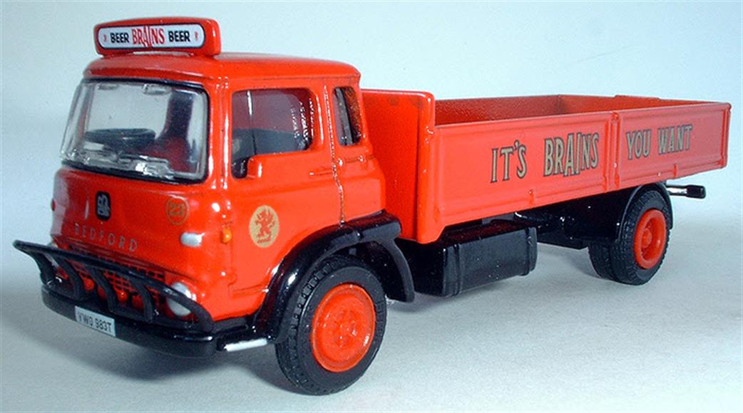 EFE 1/76 24101 Bedford TK 2 Axle Dropside S A Brain & Co Truck Model