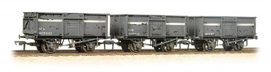 Bachmann OO 37-236 NCB 16-Ton Mineral Wagons Pack of Three