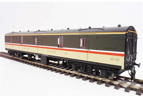 Liveries are as below, please state which one you would like in the information box in the checkout.4991 -BR Maroon    in stock4991 -BR Maroon Numbered &amp; Weathered4995 - BR Blue Grey Motorail4996 - Intercity Motorail4997 - Network Southeast