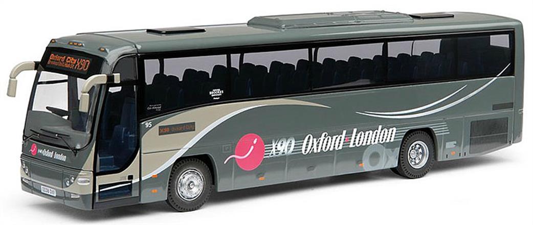 Corgi 1/76 OM46113B Plaxton Panther, Oxford Bus Company, London Victoria, Baker Street & Marble Arch X90