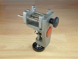 The special recessed slots in the jaws make it ideal for holding circular objects such as Model Locomotive Wheels, Watch Cases etc. Maximum size the vice will hold is 40mm diameter. The bench clamp capacity is 25mm.