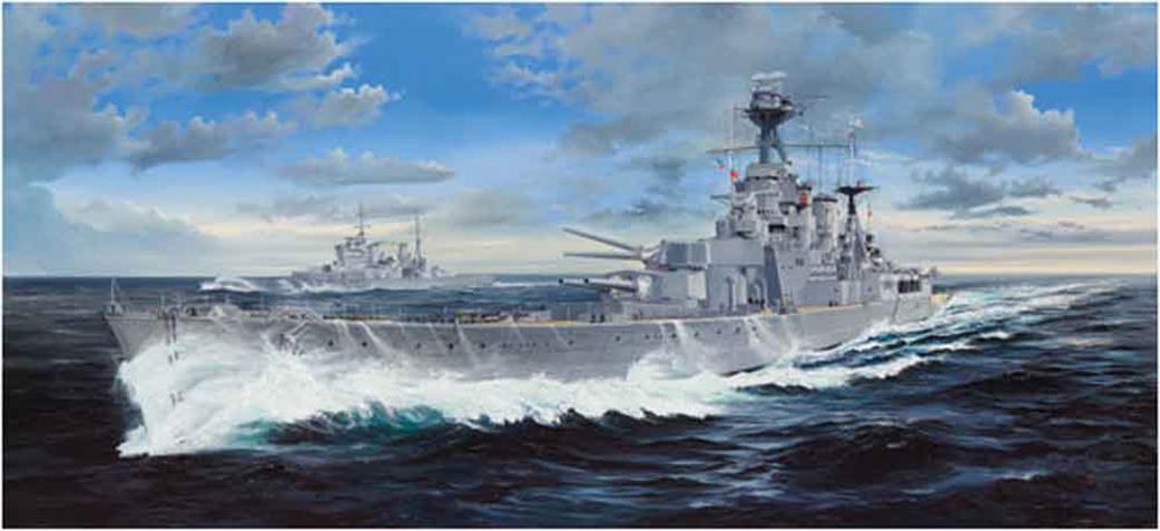 Trumpeter 03710 HMS Hood RN Battlecruiser kit 1/200
