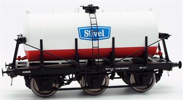 Dapol O gauge 7F-031-005 6 wheel milk tank wagon with a white and red tank lettered for St Ivel.