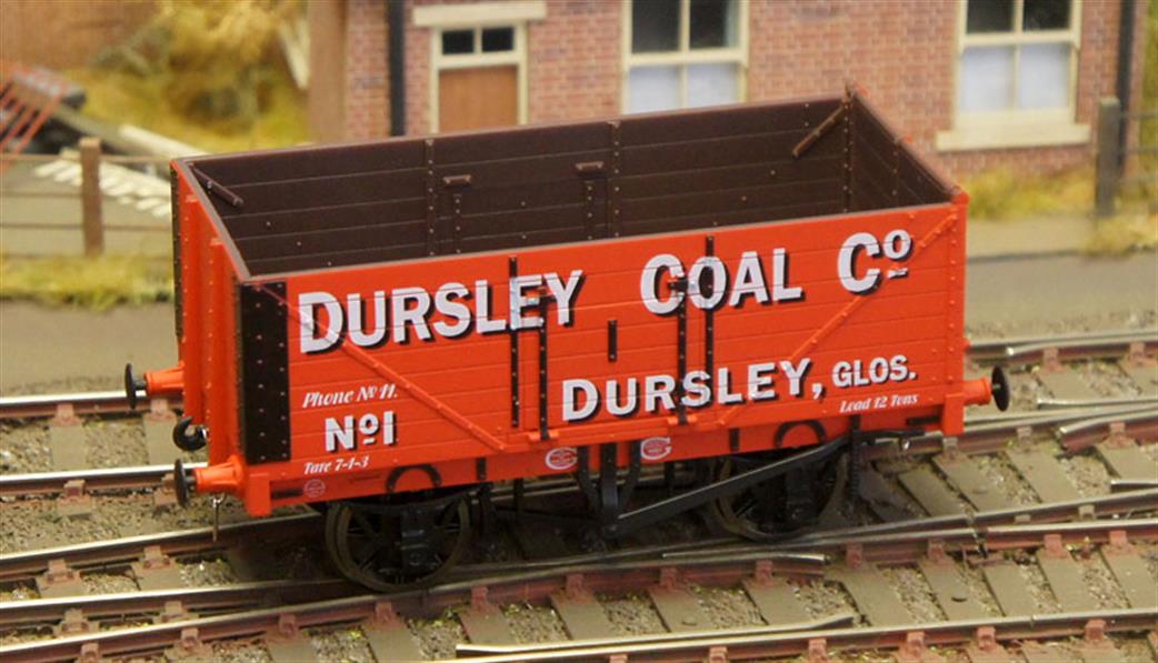 Dapol O Gauge 7F-071-026 Dursley Coal Co. 7 Plank Open Wagon 1 RTR