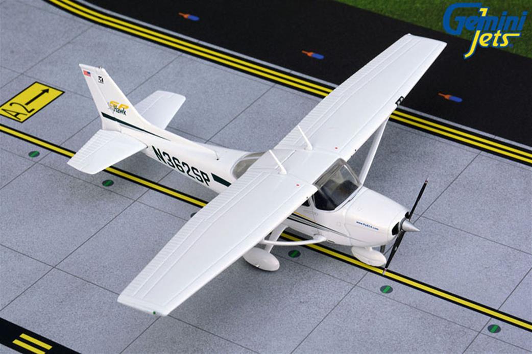 Gemini Jets GGCES008 Cessna 172SP Skyhawk N504GJ Light Aircraft Model  1/72
