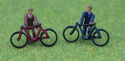 OO Gauge Painted Cyclists.PaintedManufactured by P &amp; D Marsh in the UK.