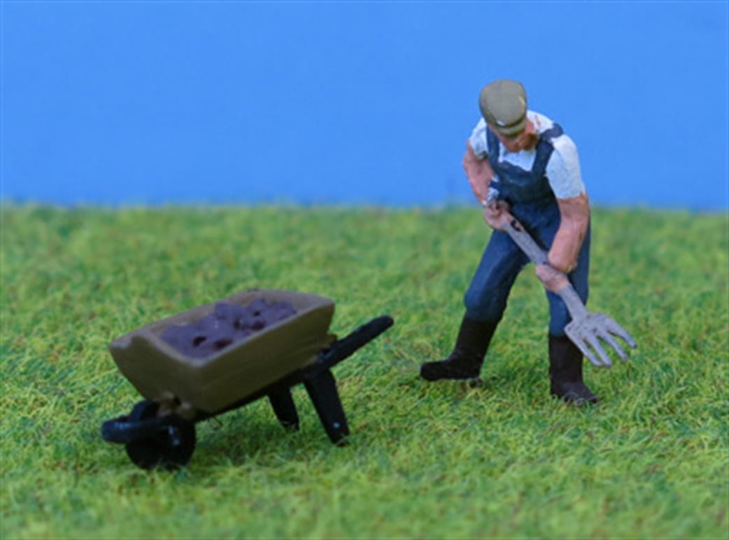 P D Marsh OO Z30 Painted Farmer with Pitchfork and Barrow