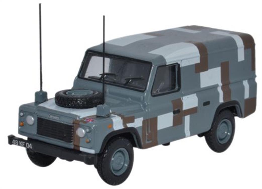 Oxford Diecast 76DEF012 Land Rover Defender Berlin Scheme 1/76