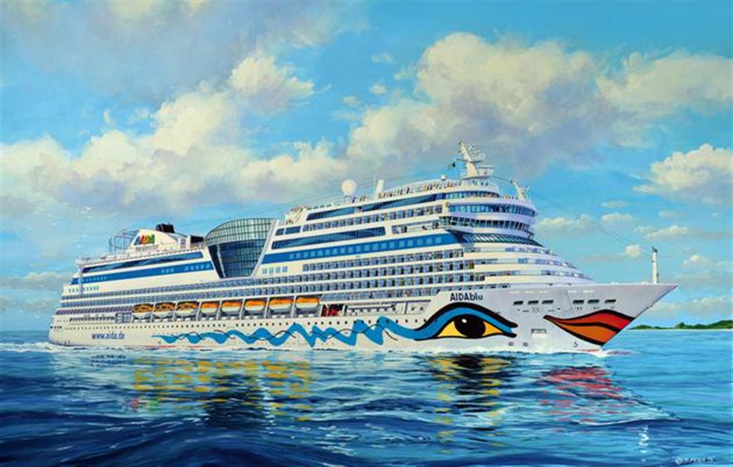 Revell 1/400 05230 AIDA Cruise Liner Model  Kit Blu Sol Mar Stella