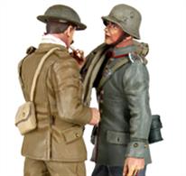 WBritain &nbsp;WW1 "Prisoners and Wounded to the Rear" 2 Piece Figure SetBritish Infantry Wounded with Cigarette &amp; German Prisoner with A Light1/30 ScaleMatt Finish