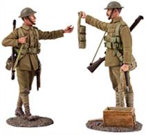 WBritain WW1 1916 -18 "Going up The Line"British Infantry handing out ammunition2 Piece SetLimited Edition of 500 sets.1/30 ScaleMatt Finish