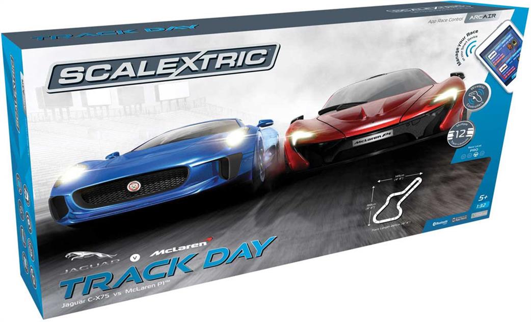 Scalextric 1/32 C1358 Track Day ARC Air Slot Car Set