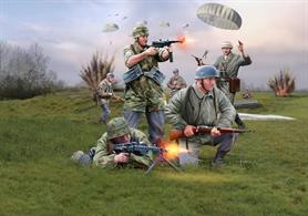 Revell 1/72 German Paratroops (WWII) 02532Number of Figures: 44    Number of Parts: 50