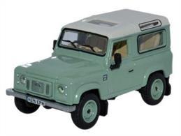 Oxford Diecast 76LRDF007HE 1/76th Land Rover Defender 90 Station Wagon Grasmere Green (Heritage)