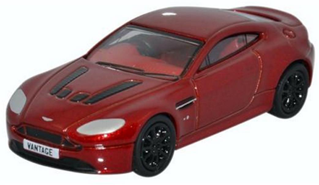 Oxford Diecast 76AMVT001 Aston Martin V12 Vantage S Volcano Red 1/76