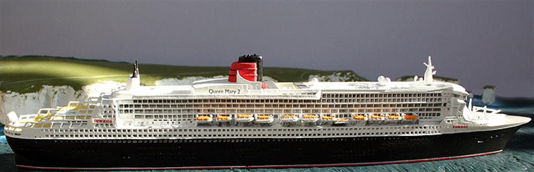 CM Models CM-KR323 Queen Mary 2, the largest passenger liner in the world 1/1250