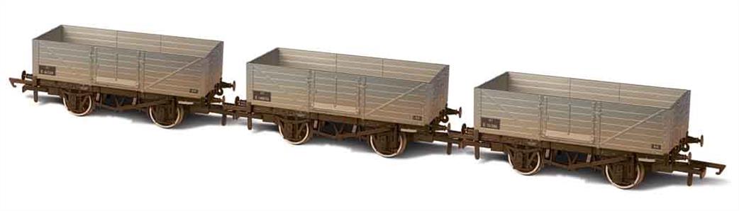 Oxford Rail OR76MW6004 BR 6 Plank Triple Wagon Pack Weathered OO