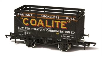 Oxford Rail OR76CK7002 OO Gauge Coke Wagon 7 Plank Coalite No.559 with 2 Coke Rails