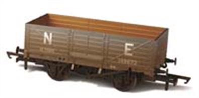 Oxford Rail OR76MW6001W OO Gauge LNER 6 Plank Mineral Wagon Weathered Finish