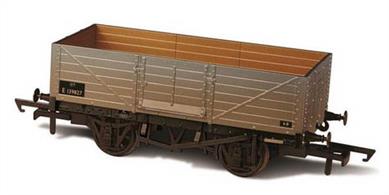 Oxford Rail OR76MW6002W OO Gauge BR 6 Plank Mineral Wagon Weathered Finish