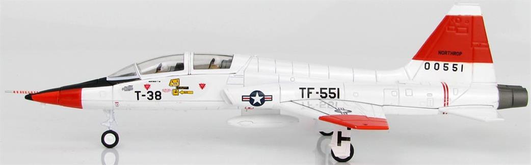 Hobby Master 1/72 HA5403 Northrop T-38A Talon Jackie Cochran Edward Air Force Base California 1961