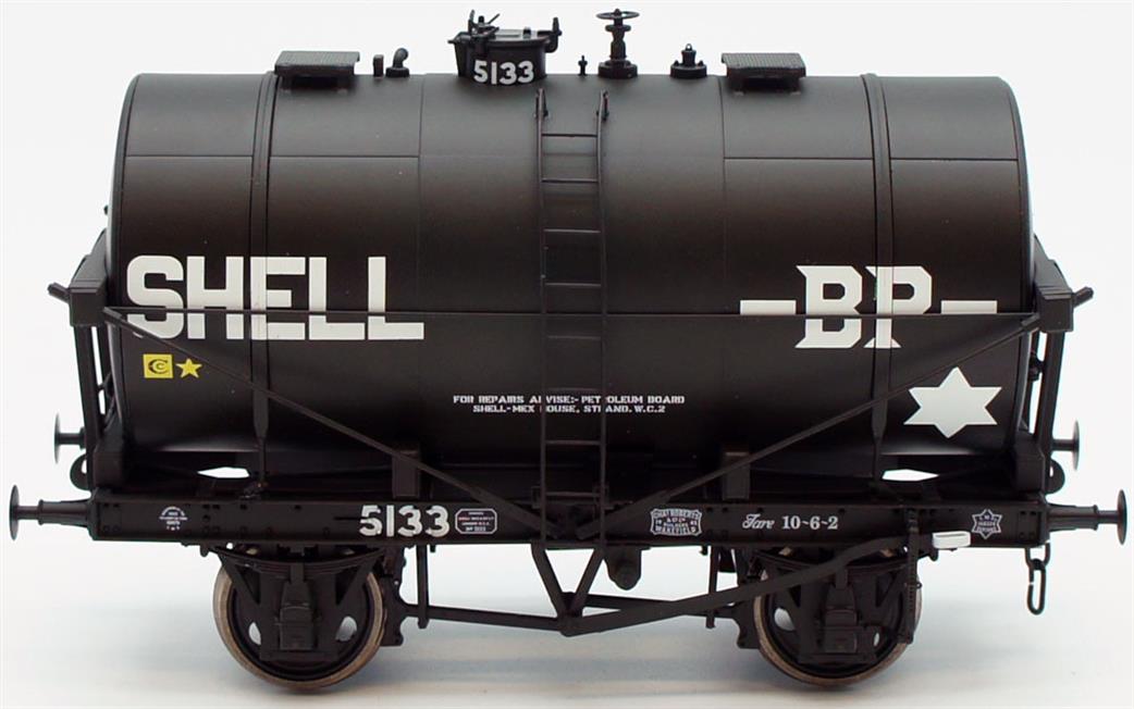 Dapol O Gauge 7F-059-003 Shell / BP 14-Ton Class B Oil Tank Wagon Black 5133