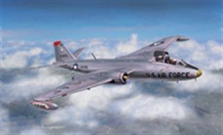 Italeri  1387 1/72 Scale US Martin B57B Canberra BomberDimensions - Length 277mm.Decals are included for 4 versions together with assembly instructions and livery sheet.