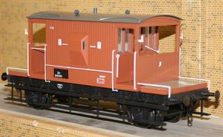 A detailed ready-to-run model of the British Railways standard 20ton goods train brake van fitted with sprung buffers and screw or instanter couplings.Model finished as van B953501 painted in BR bauxite livery.This is one of the later build of the brake vans, equipped with Oleo buffers and roller bearings, improving the ride for the guard on faster-moving freight trains and reducing maintenance requirements.